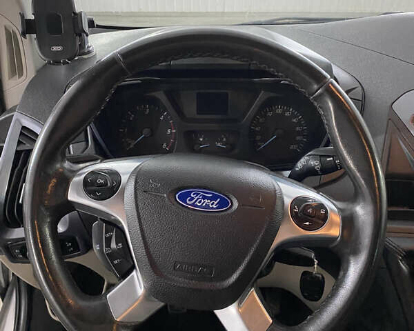 Сірий Форд Турнео Кастом, об'ємом двигуна 2 л та пробігом 193 тис. км за 22000 $, фото 14 на Automoto.ua