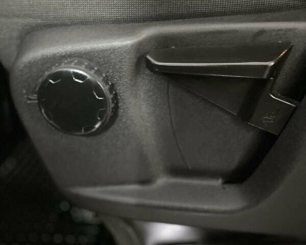 Сірий Форд Турнео Кастом, об'ємом двигуна 2 л та пробігом 193 тис. км за 22000 $, фото 16 на Automoto.ua