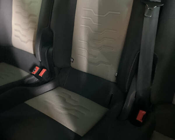 Сірий Форд Турнео Кастом, об'ємом двигуна 2 л та пробігом 193 тис. км за 25000 $, фото 35 на Automoto.ua