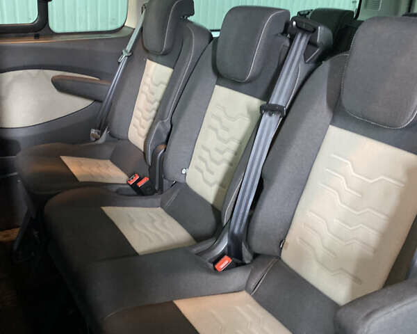 Сірий Форд Турнео Кастом, об'ємом двигуна 2 л та пробігом 193 тис. км за 22000 $, фото 41 на Automoto.ua