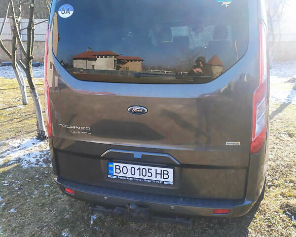 Сірий Форд Турнео Кастом, об'ємом двигуна 2.2 л та пробігом 37 тис. км за 28200 $, фото 52 на Automoto.ua
