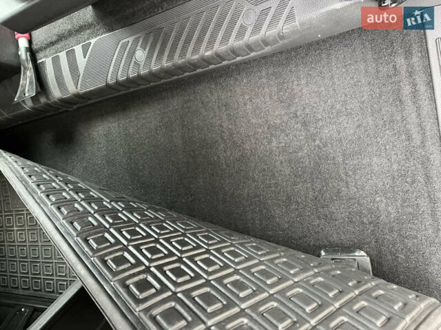 Сірий Форд Турнео Кастом, об'ємом двигуна 2.2 л та пробігом 37 тис. км за 28200 $, фото 13 на Automoto.ua