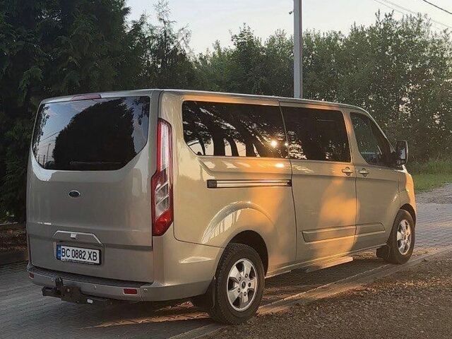 Сірий Форд Турнео Кастом, об'ємом двигуна 2 л та пробігом 125 тис. км за 20000 $, фото 2 на Automoto.ua