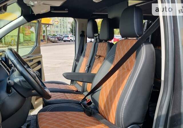 Серый Форд Турнео Кастом, объемом двигателя 2 л и пробегом 97 тыс. км за 19199 $, фото 14 на Automoto.ua