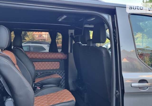 Серый Форд Турнео Кастом, объемом двигателя 2 л и пробегом 97 тыс. км за 19199 $, фото 9 на Automoto.ua