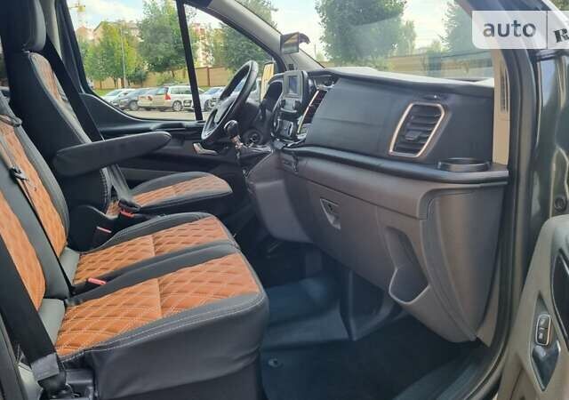 Серый Форд Турнео Кастом, объемом двигателя 2 л и пробегом 97 тыс. км за 19199 $, фото 20 на Automoto.ua