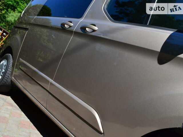 Сірий Форд Турнео Кастом, об'ємом двигуна 2 л та пробігом 174 тис. км за 20699 $, фото 32 на Automoto.ua