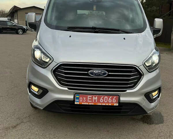 Серый Форд Турнео Кастом, объемом двигателя 2 л и пробегом 167 тыс. км за 25999 $, фото 7 на Automoto.ua