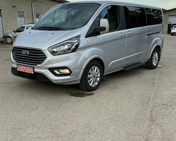 Серый Форд Турнео Кастом, объемом двигателя 2 л и пробегом 167 тыс. км за 25999 $, фото 5 на Automoto.ua