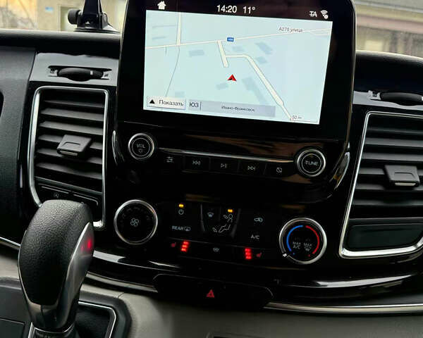 Серый Форд Турнео Кастом, объемом двигателя 2 л и пробегом 167 тыс. км за 25999 $, фото 22 на Automoto.ua