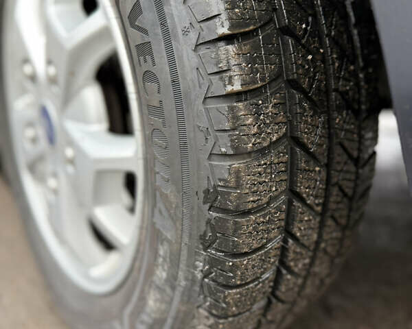 Синий Форд Турнео Кастом, объемом двигателя 2.2 л и пробегом 213 тыс. км за 17650 $, фото 21 на Automoto.ua