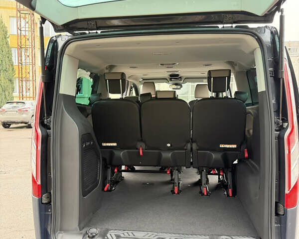 Синий Форд Турнео Кастом, объемом двигателя 2.2 л и пробегом 213 тыс. км за 17650 $, фото 44 на Automoto.ua