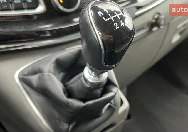 Зеленый Форд Турнео Кастом, объемом двигателя 2 л и пробегом 27 тыс. км за 34758 $, фото 19 на Automoto.ua