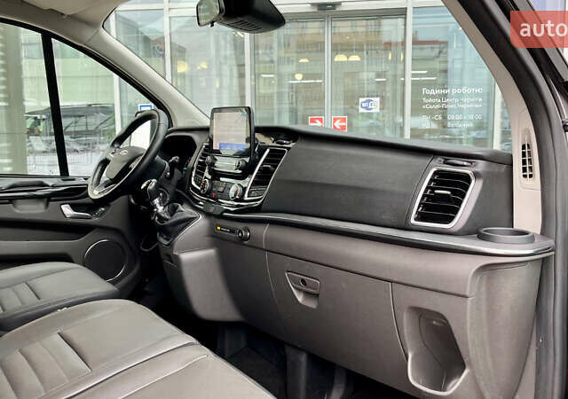 Зеленый Форд Турнео Кастом, объемом двигателя 2 л и пробегом 27 тыс. км за 34758 $, фото 3 на Automoto.ua