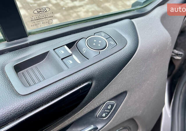 Зеленый Форд Турнео Кастом, объемом двигателя 2 л и пробегом 27 тыс. км за 34758 $, фото 9 на Automoto.ua