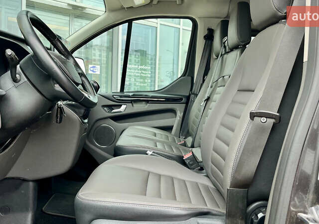 Зеленый Форд Турнео Кастом, объемом двигателя 2 л и пробегом 27 тыс. км за 34758 $, фото 6 на Automoto.ua