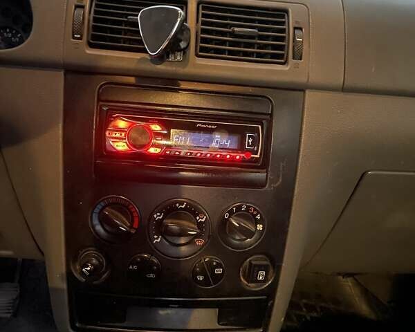 Белый Форд Транзит Коннект, объемом двигателя 1.8 л и пробегом 350 тыс. км за 3600 $, фото 15 на Automoto.ua