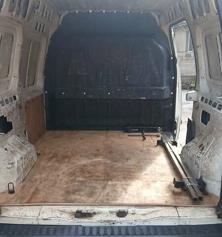 Белый Форд Транзит Коннект, объемом двигателя 1.8 л и пробегом 313 тыс. км за 3200 $, фото 12 на Automoto.ua