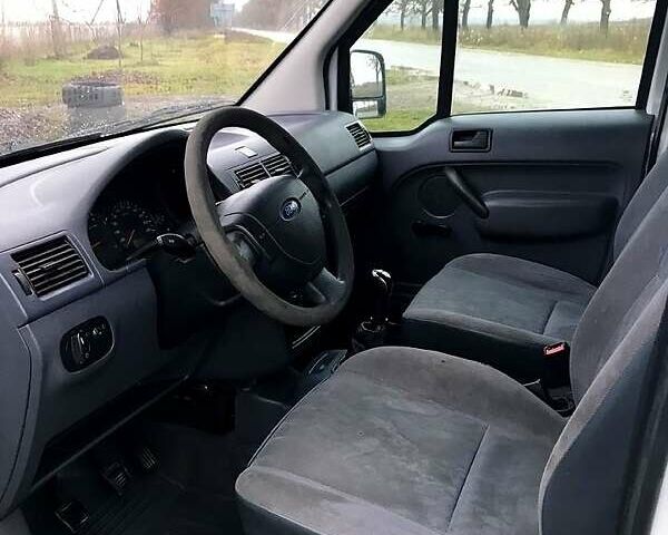 Белый Форд Транзит Коннект, объемом двигателя 1.8 л и пробегом 395 тыс. км за 3000 $, фото 5 на Automoto.ua