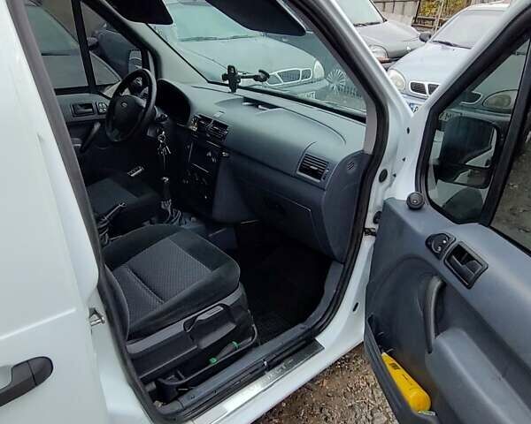 Білий Форд Транзит Коннект, об'ємом двигуна 1.75 л та пробігом 7 тис. км за 5500 $, фото 4 на Automoto.ua