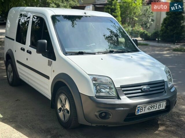 Белый Форд Транзит Коннект, объемом двигателя 1.75 л и пробегом 325 тыс. км за 4500 $, фото 3 на Automoto.ua