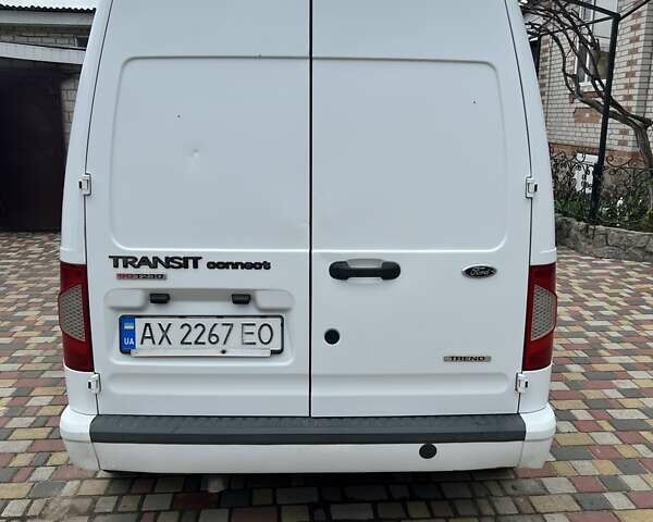 Білий Форд Транзит Коннект, об'ємом двигуна 1.75 л та пробігом 235 тис. км за 5200 $, фото 3 на Automoto.ua