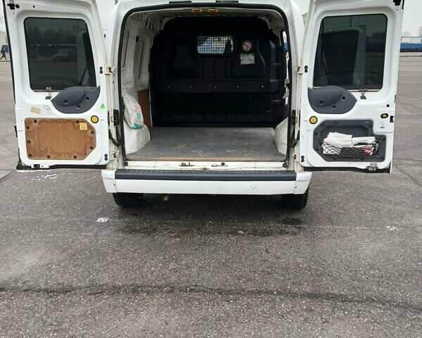 Белый Форд Транзит Коннект, объемом двигателя 1.75 л и пробегом 260 тыс. км за 4500 $, фото 8 на Automoto.ua