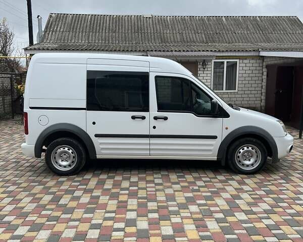 Білий Форд Транзит Коннект, об'ємом двигуна 1.75 л та пробігом 235 тис. км за 5200 $, фото 2 на Automoto.ua