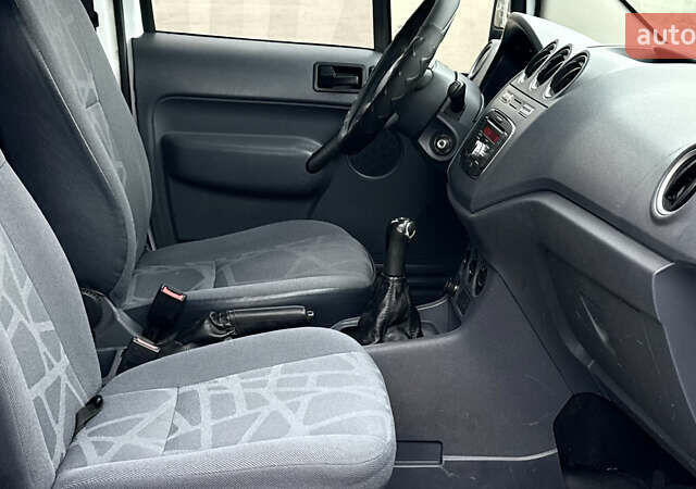 Белый Форд Транзит Коннект, объемом двигателя 1.8 л и пробегом 189 тыс. км за 4800 $, фото 14 на Automoto.ua