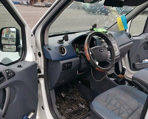 Белый Форд Транзит Коннект, объемом двигателя 1.75 л и пробегом 260 тыс. км за 4500 $, фото 7 на Automoto.ua