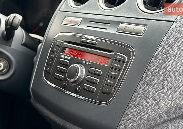 Белый Форд Транзит Коннект, объемом двигателя 1.8 л и пробегом 189 тыс. км за 4800 $, фото 17 на Automoto.ua