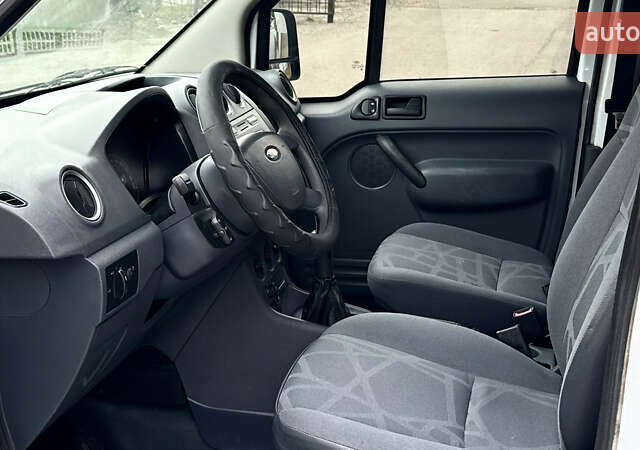 Белый Форд Транзит Коннект, объемом двигателя 1.8 л и пробегом 189 тыс. км за 4800 $, фото 15 на Automoto.ua