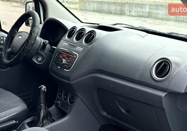 Белый Форд Транзит Коннект, объемом двигателя 1.8 л и пробегом 189 тыс. км за 4800 $, фото 11 на Automoto.ua