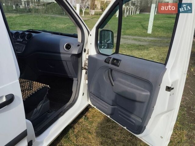Белый Форд Транзит Коннект, объемом двигателя 1.8 л и пробегом 192 тыс. км за 5300 $, фото 27 на Automoto.ua