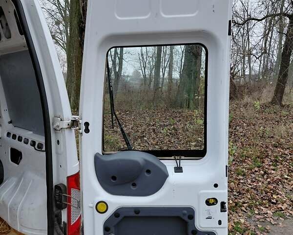 Белый Форд Транзит Коннект, объемом двигателя 1.8 л и пробегом 164 тыс. км за 7000 $, фото 9 на Automoto.ua