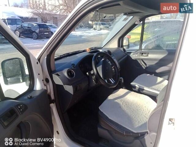 Белый Форд Транзит Коннект, объемом двигателя 1.8 л и пробегом 270 тыс. км за 3000 $, фото 7 на Automoto.ua