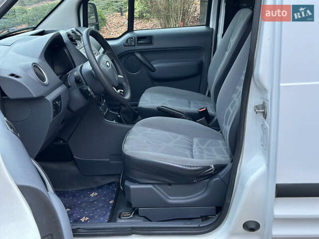 Білий Форд Транзит Коннект, об'ємом двигуна 1.8 л та пробігом 260 тис. км за 4550 $, фото 9 на Automoto.ua