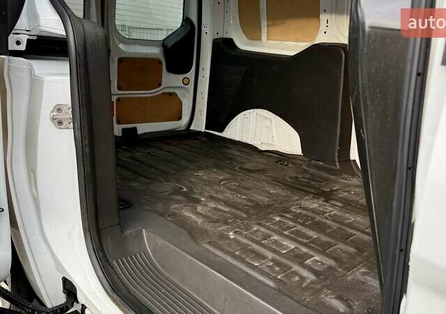 Белый Форд Транзит Коннект, объемом двигателя 1.56 л и пробегом 147 тыс. км за 7900 $, фото 12 на Automoto.ua