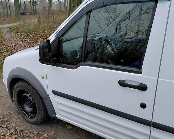 Белый Форд Транзит Коннект, объемом двигателя 1.8 л и пробегом 164 тыс. км за 7000 $, фото 14 на Automoto.ua