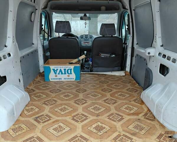 Белый Форд Транзит Коннект, объемом двигателя 1.8 л и пробегом 164 тыс. км за 7000 $, фото 13 на Automoto.ua