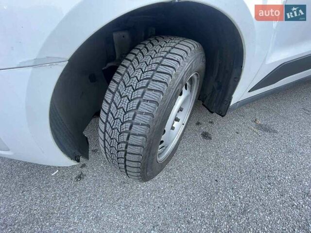 Форд Транзит Коннект 2014 у Києві на Automoto.ua Білий Форд Транзит Коннект, об'ємом двигуна 1.56 л та пробігом 243 тис. км за 7950 $, фото 21 на Automoto.ua