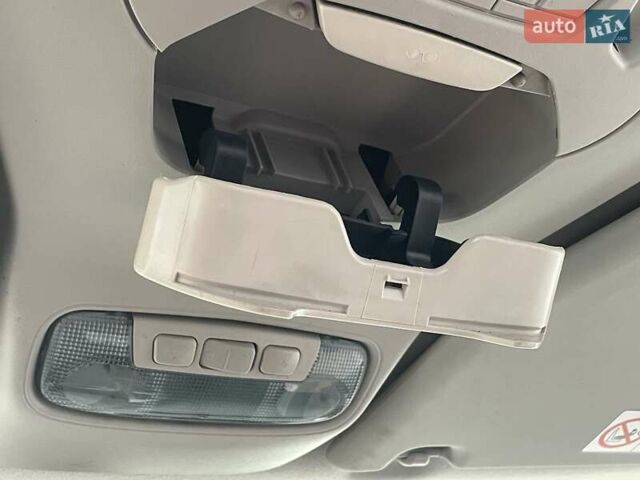 Форд Транзит Коннект 2014 у Києві на Automoto.ua Білий Форд Транзит Коннект, об'ємом двигуна 1.56 л та пробігом 243 тис. км за 7950 $, фото 14 на Automoto.ua