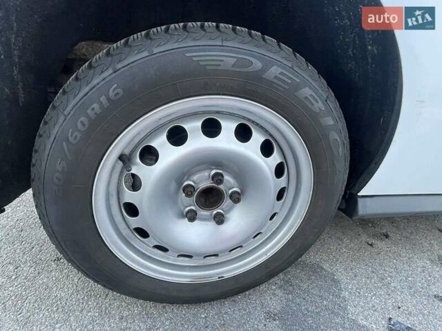 Форд Транзит Коннект 2014 у Києві на Automoto.ua Білий Форд Транзит Коннект, об'ємом двигуна 1.56 л та пробігом 243 тис. км за 7950 $, фото 22 на Automoto.ua