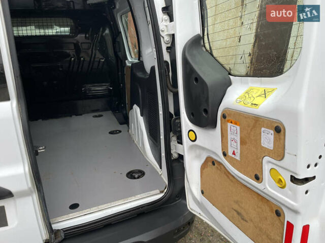 Белый Форд Транзит Коннект, объемом двигателя 1.6 л и пробегом 225 тыс. км за 7700 $, фото 13 на Automoto.ua