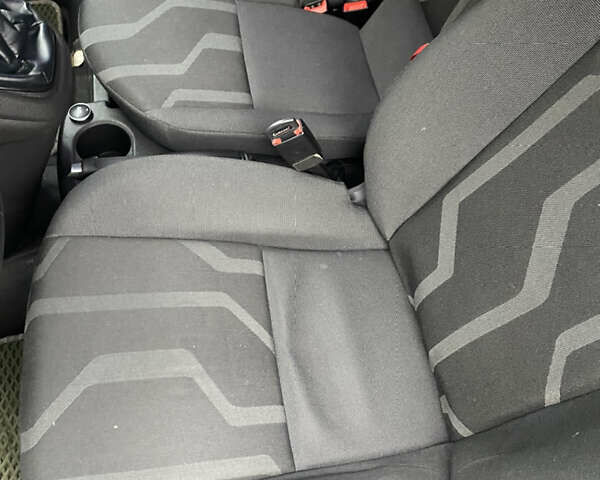 Білий Форд Транзит Коннект, об'ємом двигуна 1.6 л та пробігом 240 тис. км за 7100 $, фото 15 на Automoto.ua