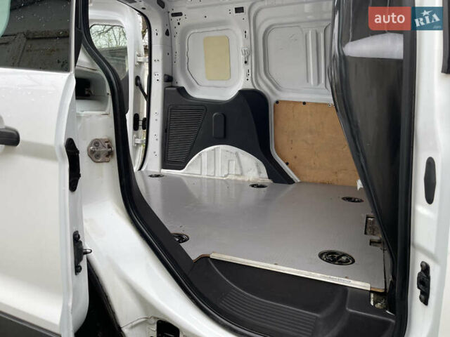 Белый Форд Транзит Коннект, объемом двигателя 1.6 л и пробегом 225 тыс. км за 7700 $, фото 17 на Automoto.ua