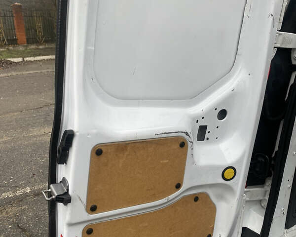 Білий Форд Транзит Коннект, об'ємом двигуна 1.6 л та пробігом 240 тис. км за 7100 $, фото 9 на Automoto.ua