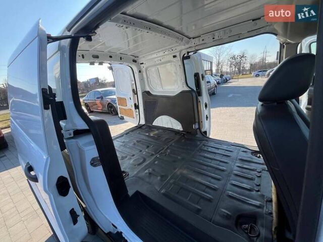 Білий Форд Транзит Коннект, об'ємом двигуна 2.49 л та пробігом 235 тис. км за 8350 $, фото 7 на Automoto.ua