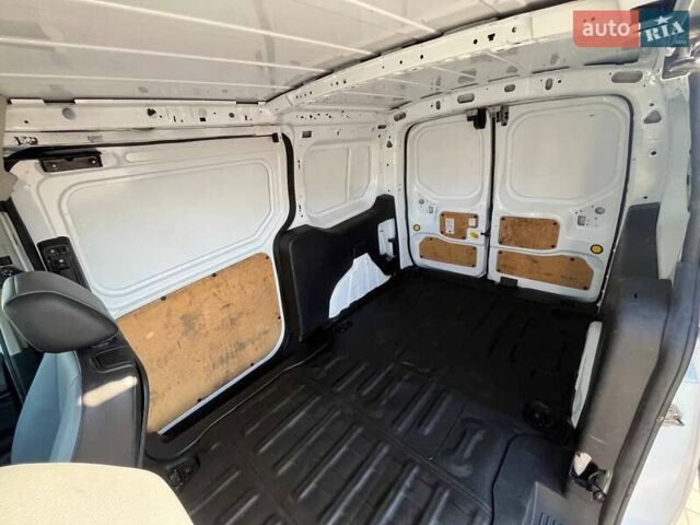 Білий Форд Транзит Коннект, об'ємом двигуна 2.49 л та пробігом 235 тис. км за 8350 $, фото 9 на Automoto.ua