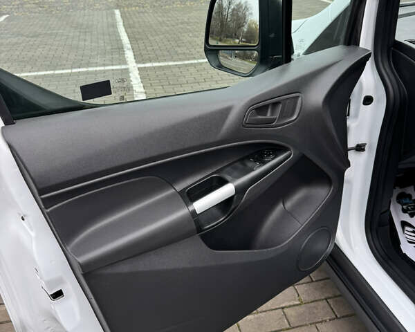 Белый Форд Транзит Коннект, объемом двигателя 1.5 л и пробегом 174 тыс. км за 11900 $, фото 19 на Automoto.ua